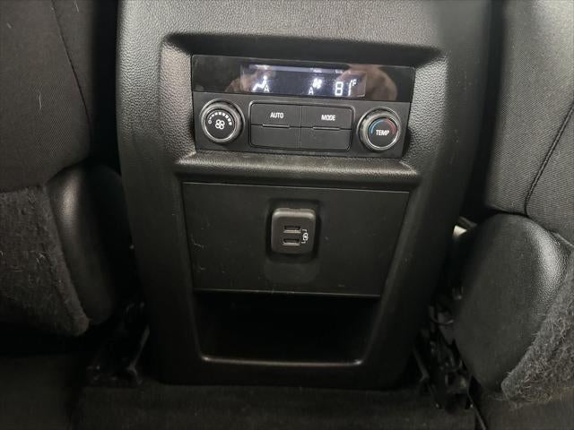 2023 Chevrolet Traverse AWD LT Cloth