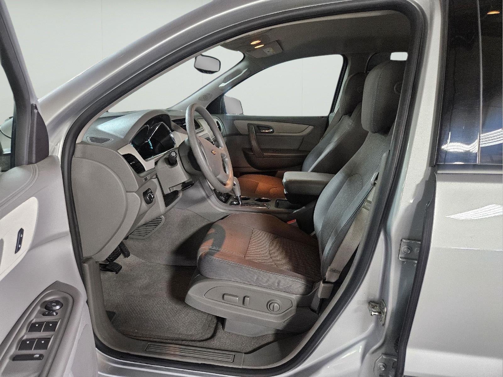 2017 Chevrolet Traverse LS