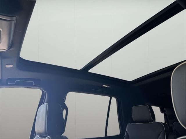 2023 Chevrolet Tahoe 4WD Premier