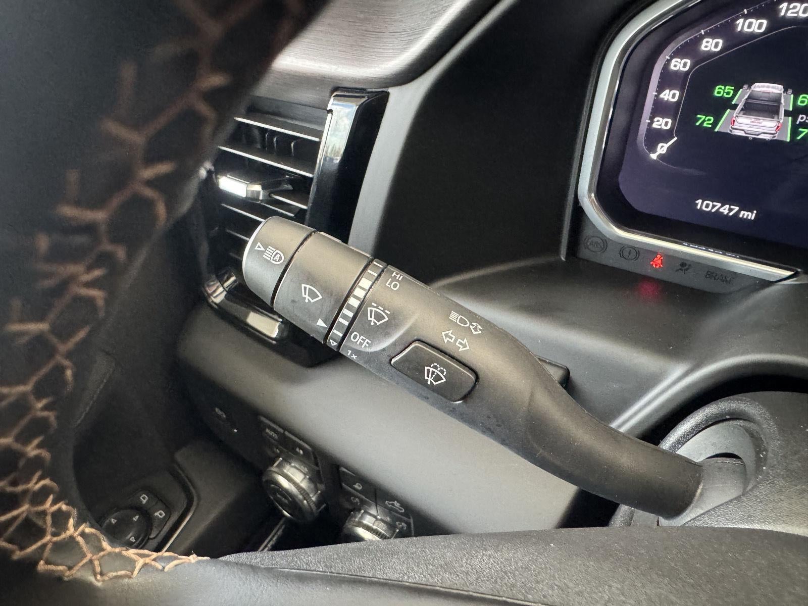 2026 GMC Sierra 2500HD Crew Cab, Standard Bed, AT4, 4WD