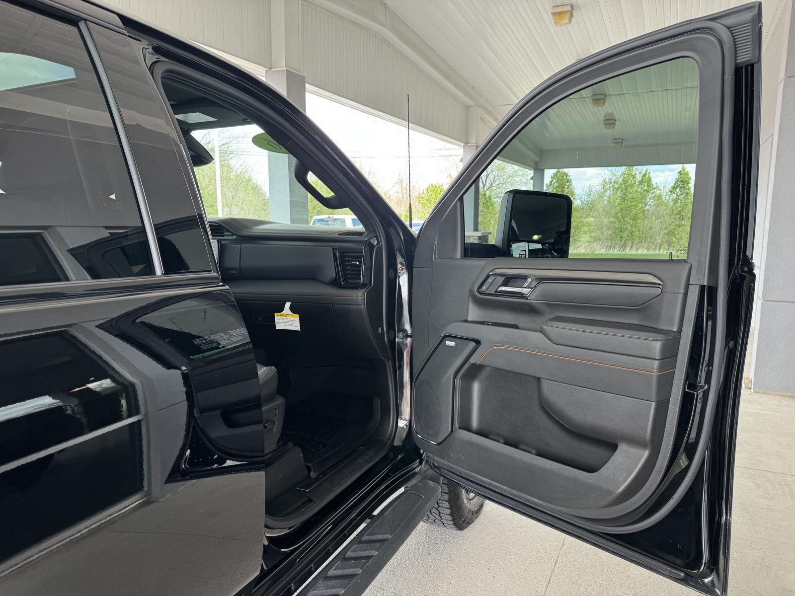 2026 GMC Sierra 2500HD Crew Cab, Standard Bed, AT4, 4WD