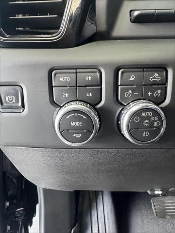 2026 GMC Sierra 2500HD Crew Cab, Standard Bed, AT4, 4WD