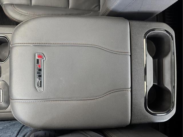 2026 GMC Sierra 2500HD Crew Cab, Standard Bed, AT4, 4WD