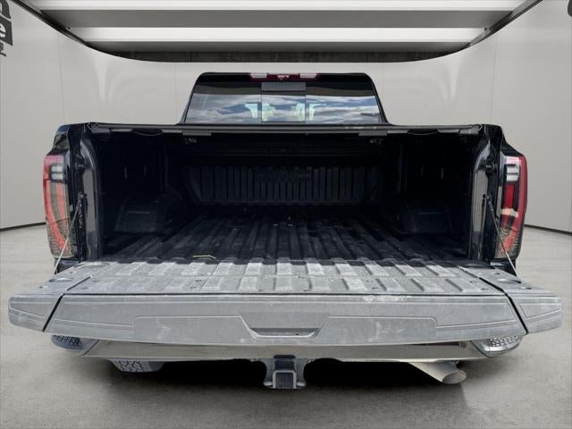 2026 GMC Sierra 2500HD Crew Cab, Standard Bed, AT4, 4WD