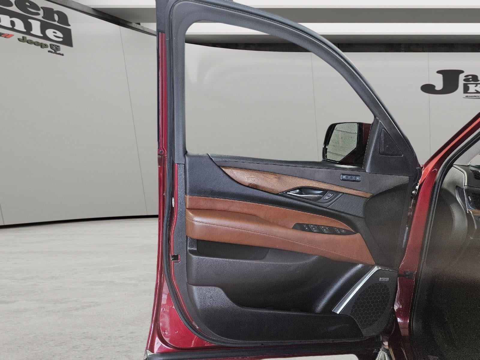 2018 Cadillac Escalade Premium Luxury