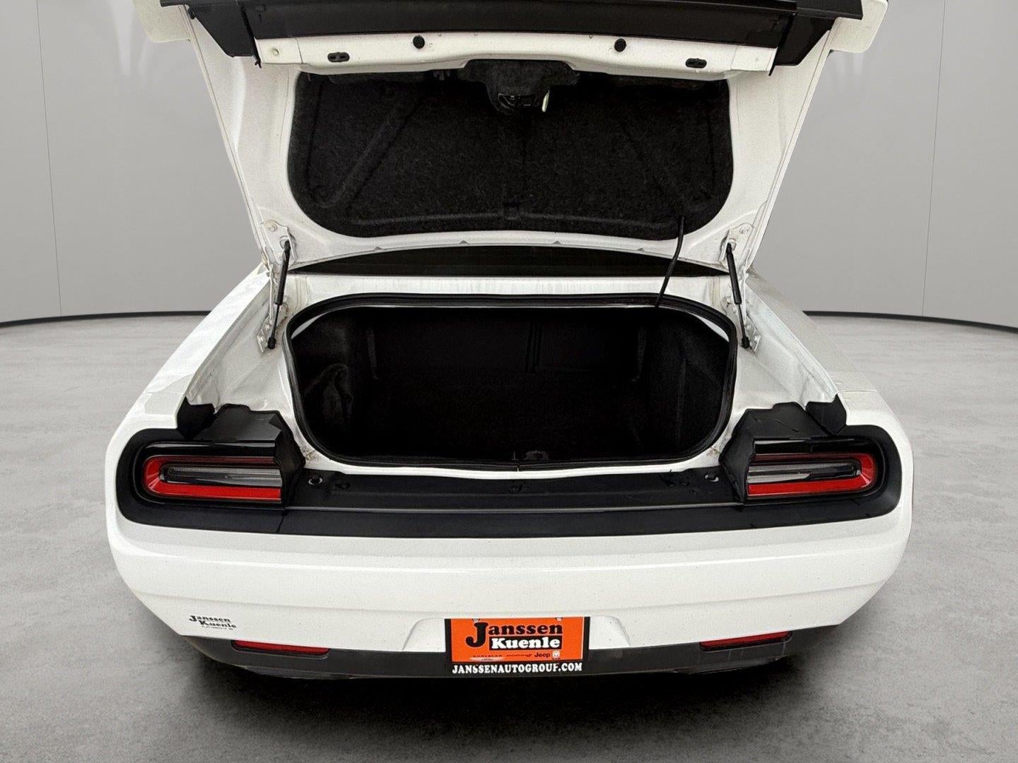 2018 Dodge Challenger SXT