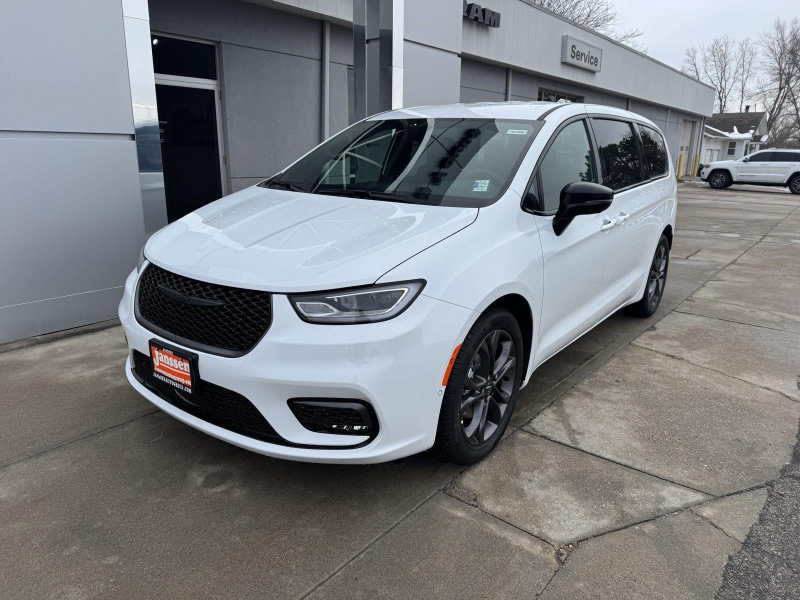 2026 Chrysler Pacifica PACIFICA SELECT