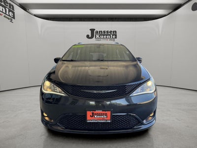 2019 Chrysler Pacifica Touring L Plus