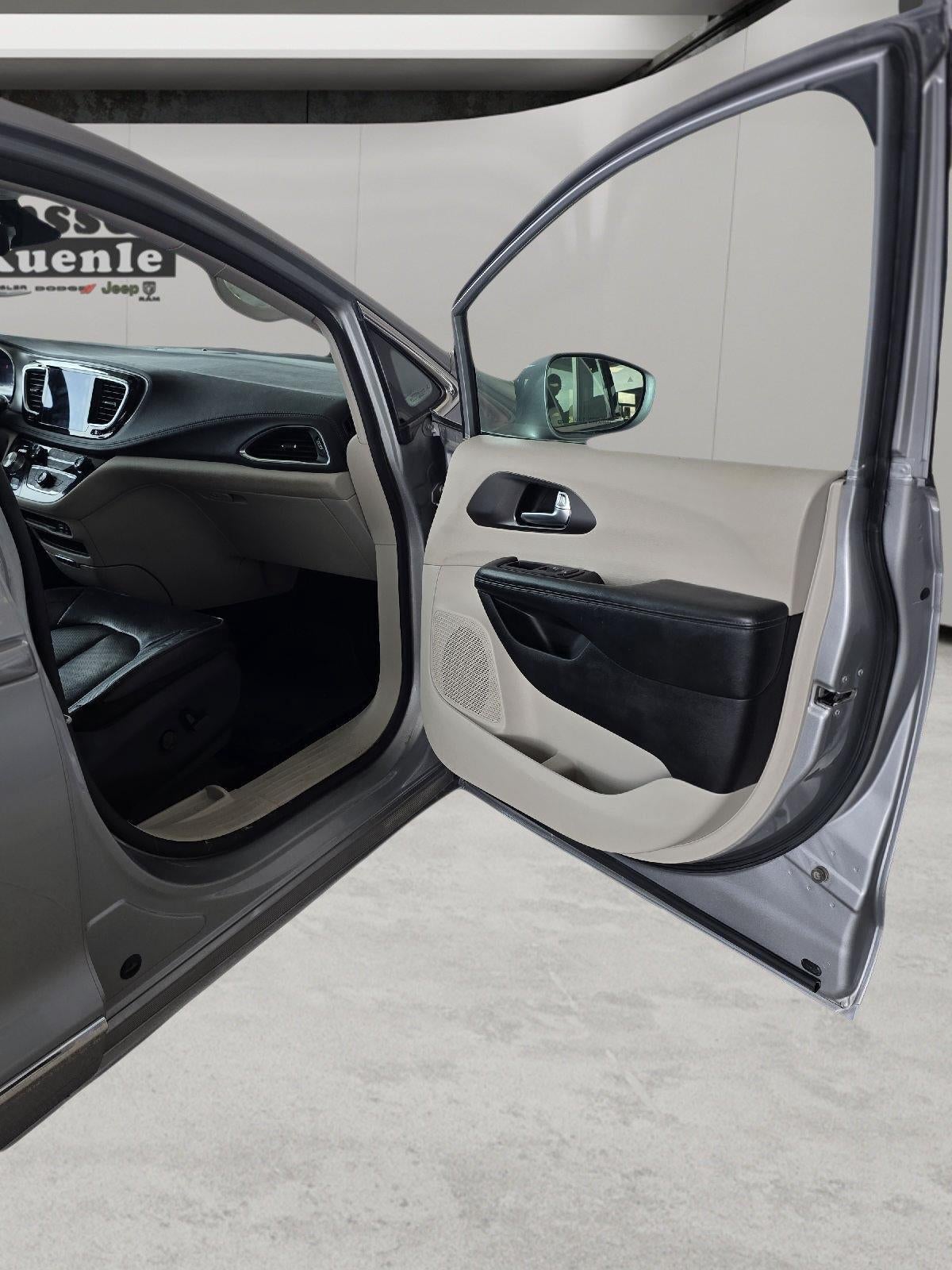 2019 Chrysler Pacifica Limited