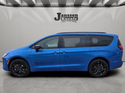 2027 Chrysler Pacifica PACIFICA SELECT AWD