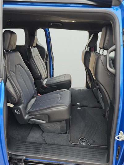 2027 Chrysler Pacifica PACIFICA SELECT AWD