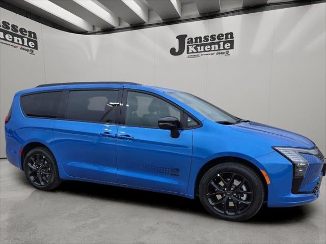 2027 Chrysler Pacifica PACIFICA SELECT AWD