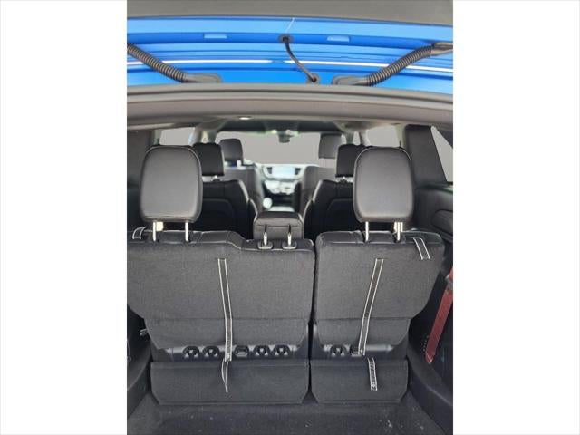 2027 Chrysler Pacifica PACIFICA SELECT AWD