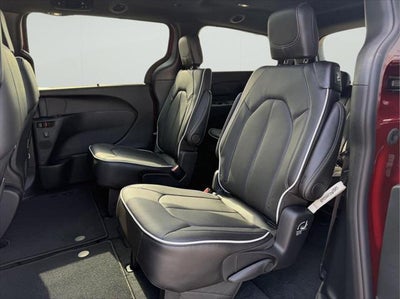2027 Chrysler Pacifica PACIFICA LIMITED AWD