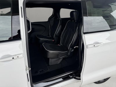 2027 Chrysler Pacifica PACIFICA LIMITED AWD