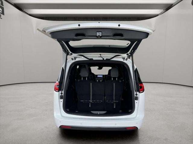 2027 Chrysler Pacifica PACIFICA LIMITED AWD