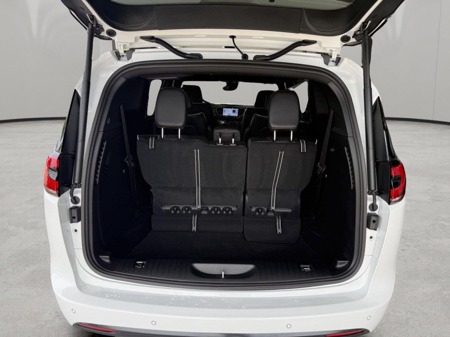 2027 Chrysler Pacifica PACIFICA LIMITED AWD