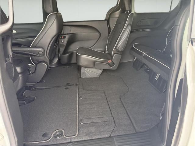 2027 Chrysler Pacifica PACIFICA LIMITED AWD