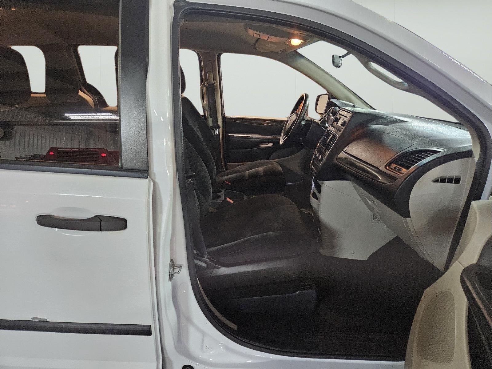 2016 Dodge Grand Caravan American Value Pkg