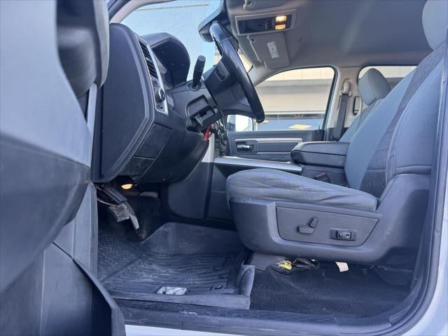 2017 RAM 3500 Big Horn Crew Cab 4x4 6'4' Box