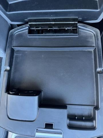 2017 RAM 3500 Big Horn Crew Cab 4x4 6'4' Box