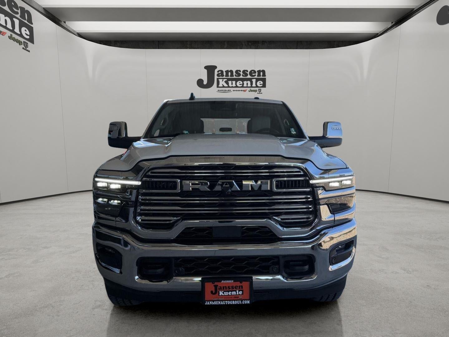 2026 RAM Ram 3500 RAM 3500 LARAMIE CREW CAB 4X4 8' BOX