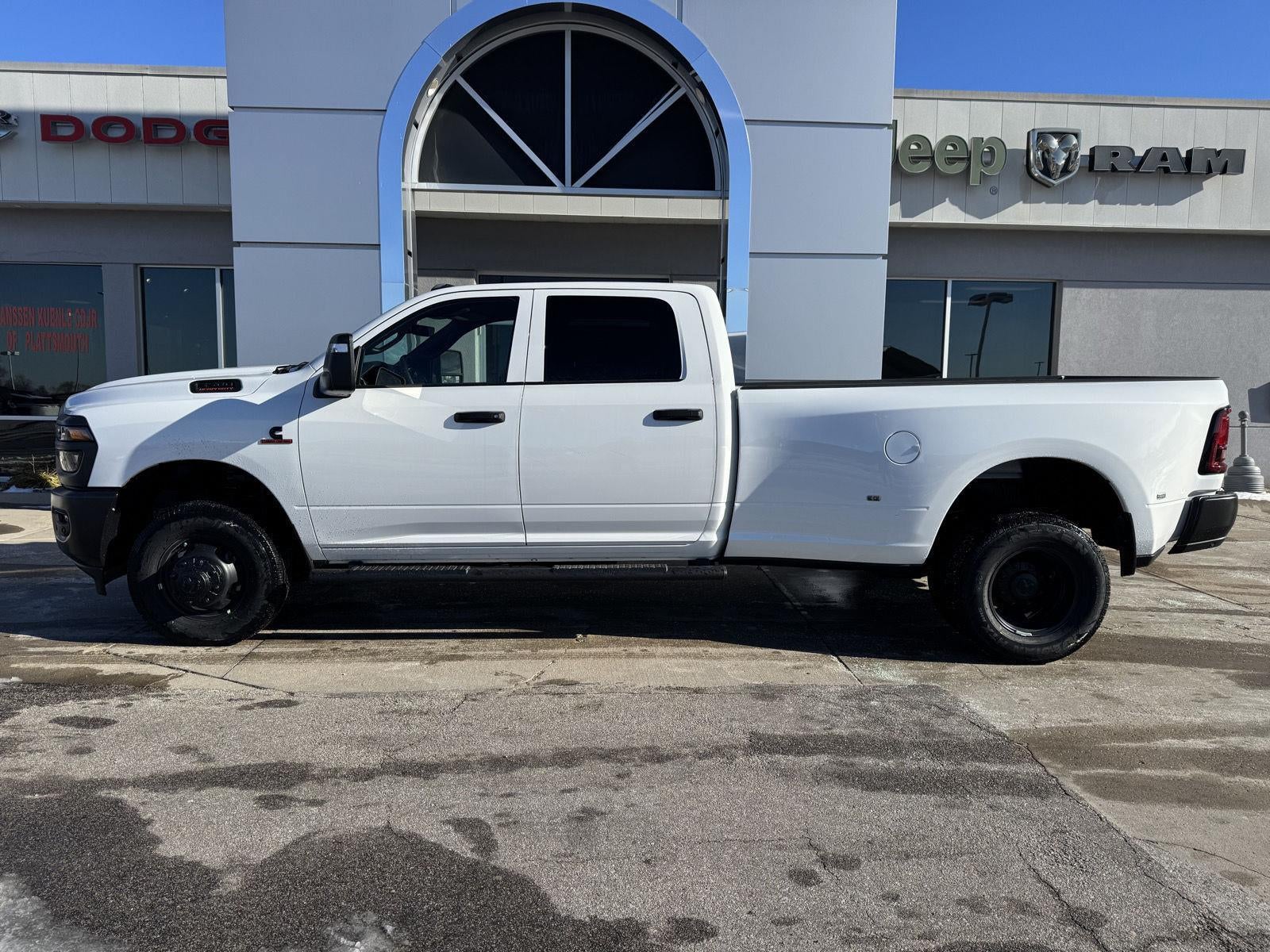 2026 RAM Ram 3500 RAM 3500 TRADESMAN CREW CAB 4X4 8' BOX