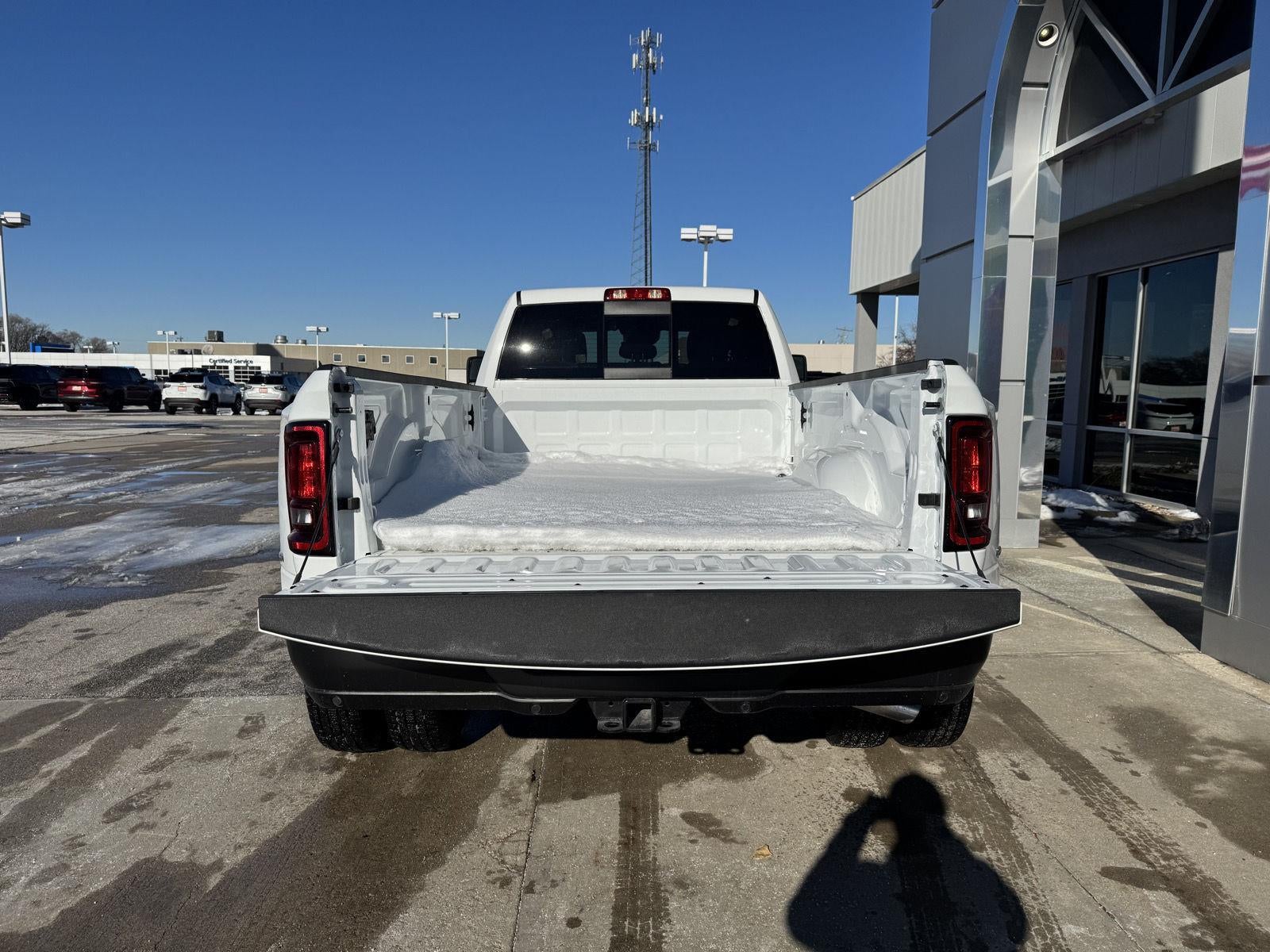 2026 RAM Ram 3500 RAM 3500 TRADESMAN CREW CAB 4X4 8' BOX
