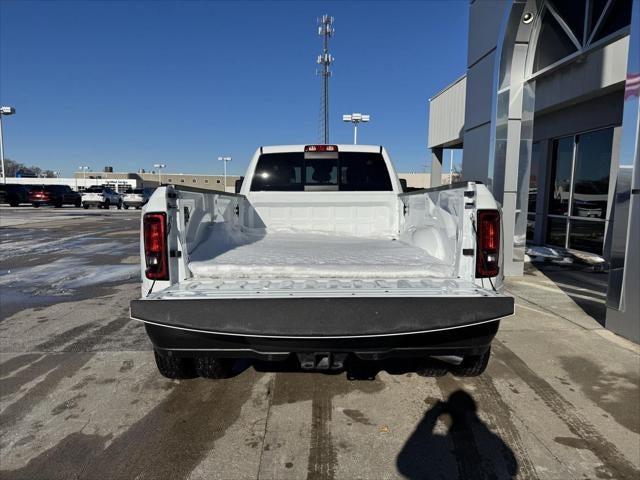 2026 RAM Ram 3500 RAM 3500 TRADESMAN CREW CAB 4X4 8' BOX