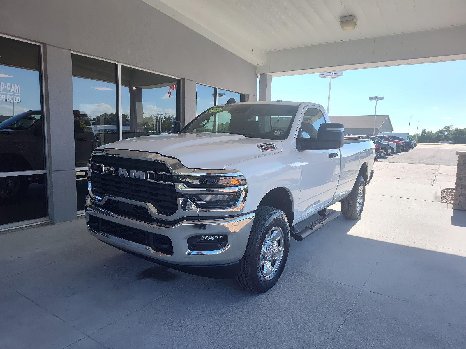 2025 RAM 2500 Tradesman Regular Cab 4x4 8' Box