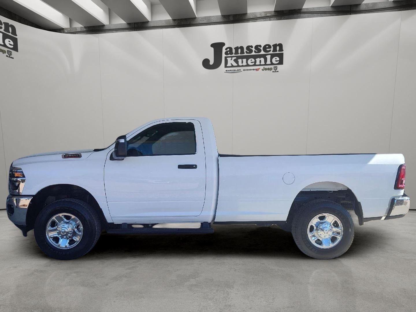 2025 RAM 2500 Tradesman Regular Cab 4x4 8' Box