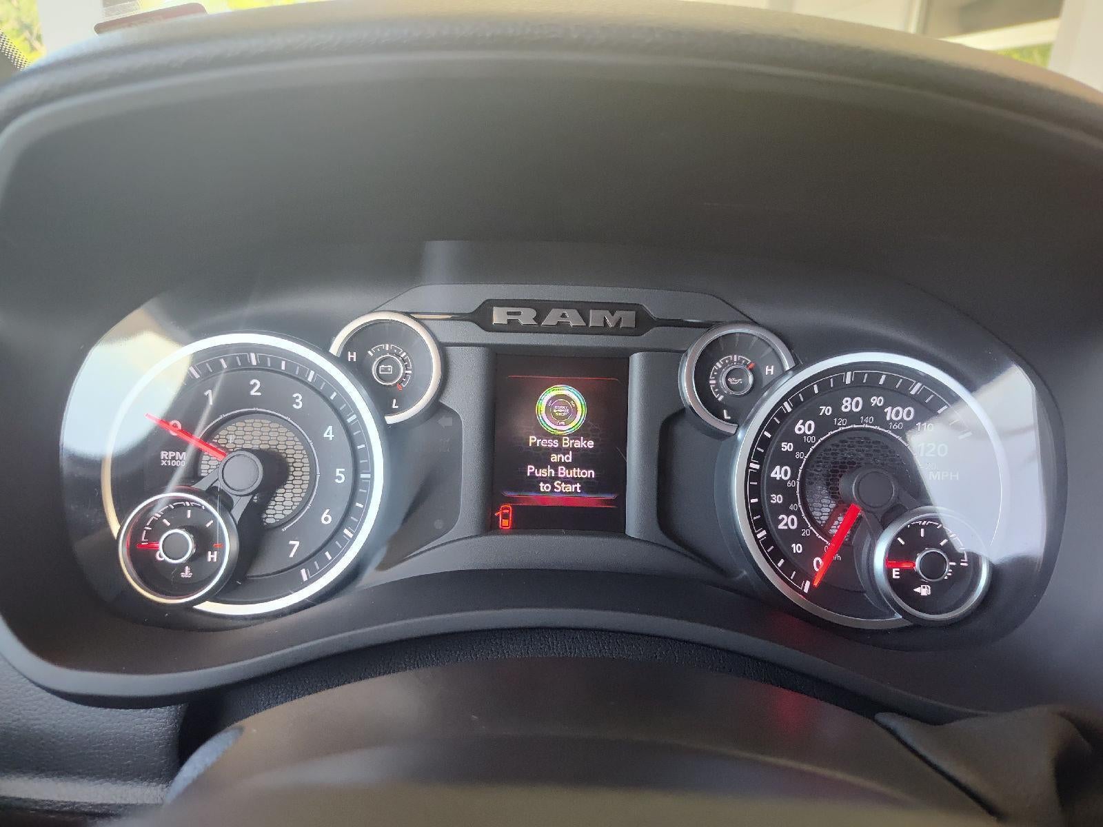 2025 RAM 2500 Tradesman Regular Cab 4x4 8' Box