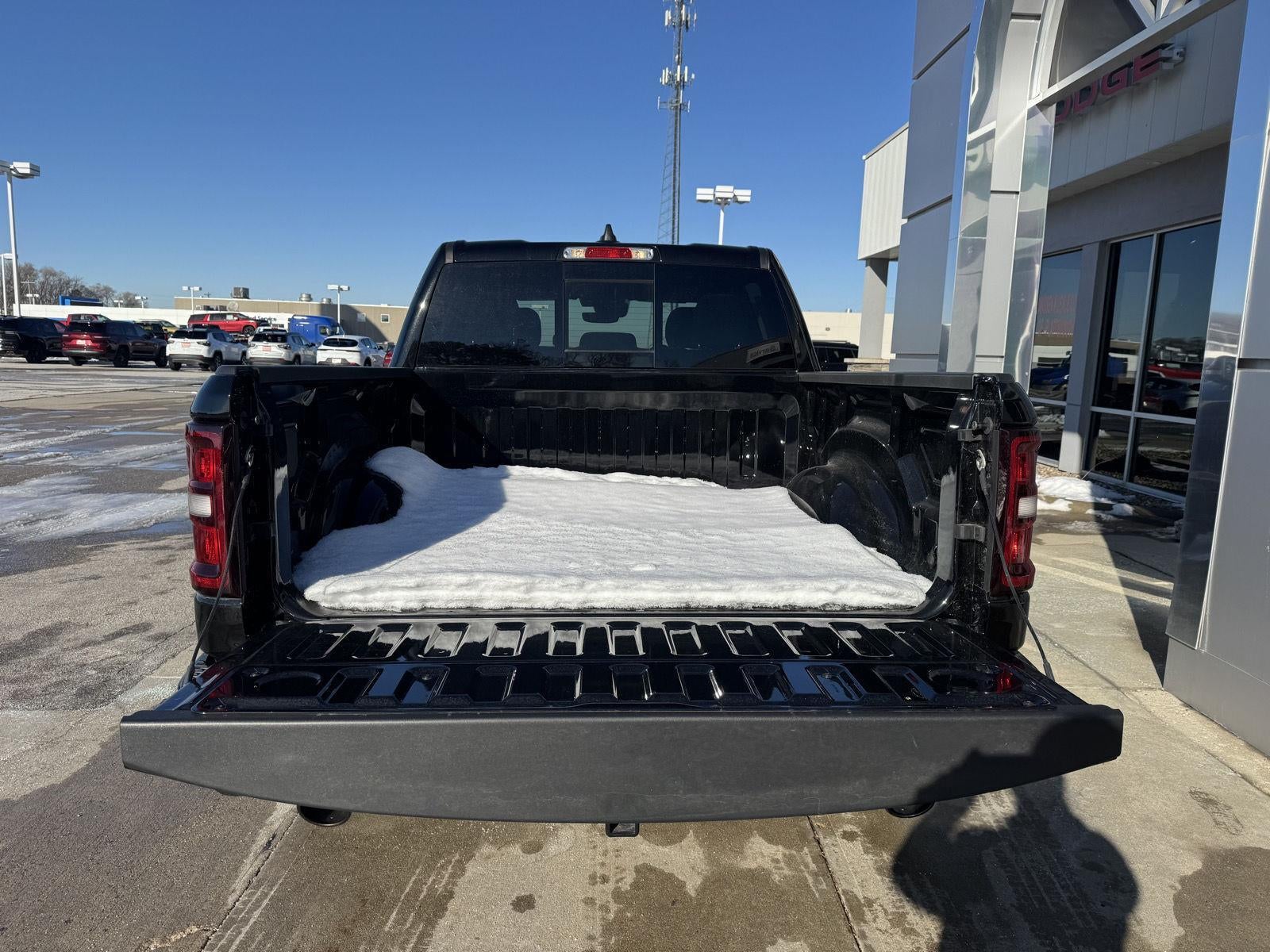2025 RAM Ram 1500 RAM 1500 BIG HORN CREW CAB 4X4 5'7' BOX