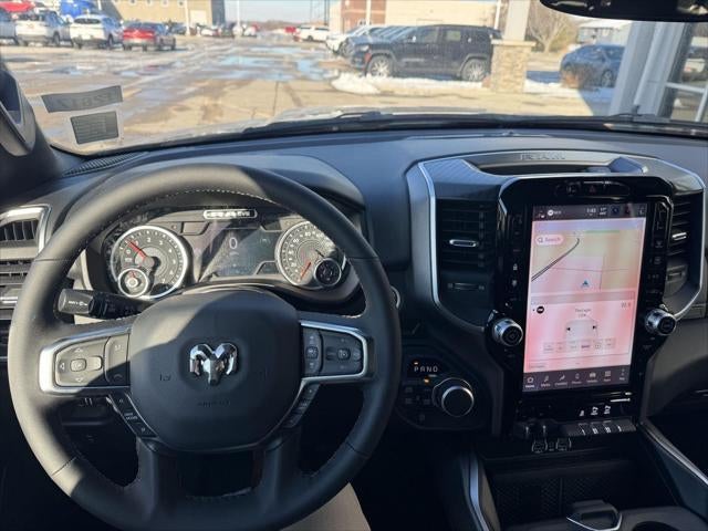 2025 RAM Ram 1500 RAM 1500 BIG HORN CREW CAB 4X4 5'7' BOX