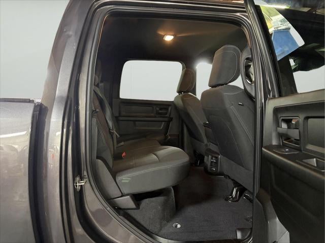2025 RAM 2500 Tradesman Crew Cab 4x4 6'4' Box