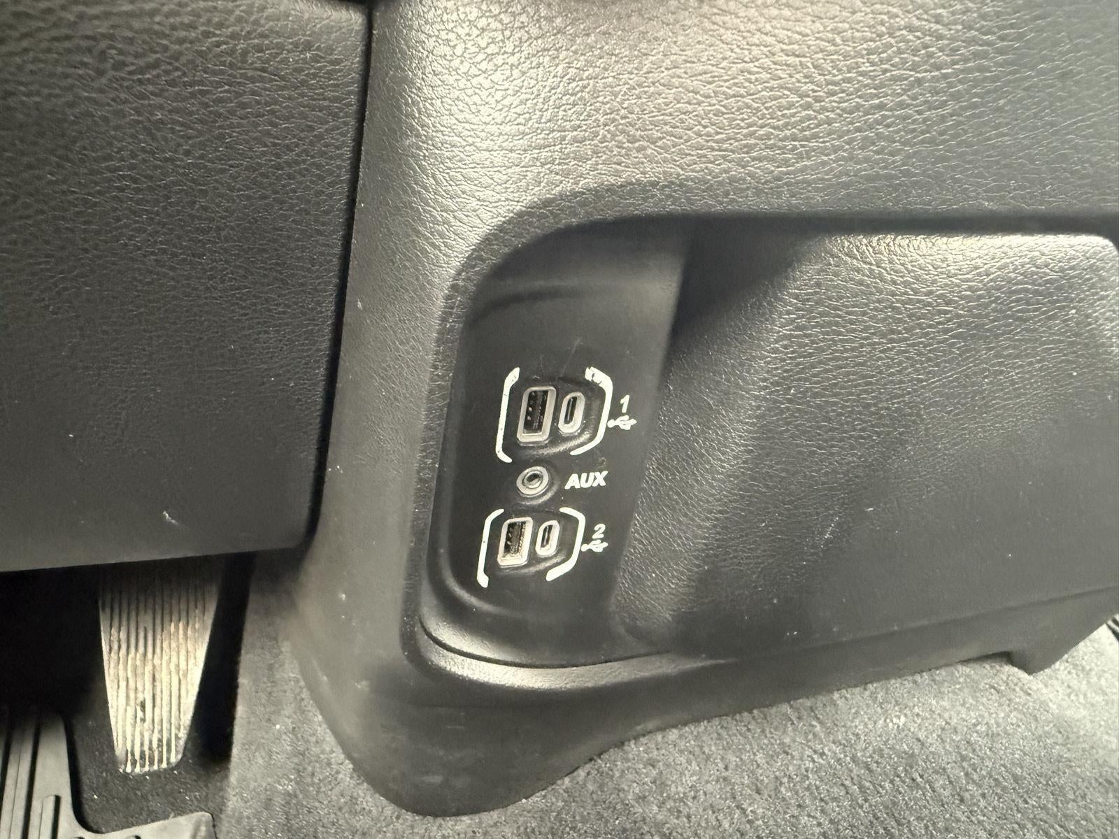 2019 RAM 2500 Big Horn Crew Cab 4x4 6'4' Box