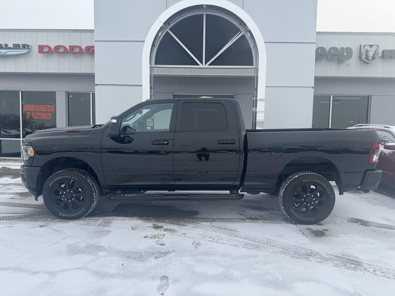 2024 RAM 2500 Big Horn Crew Cab 4x4 6'4' Box