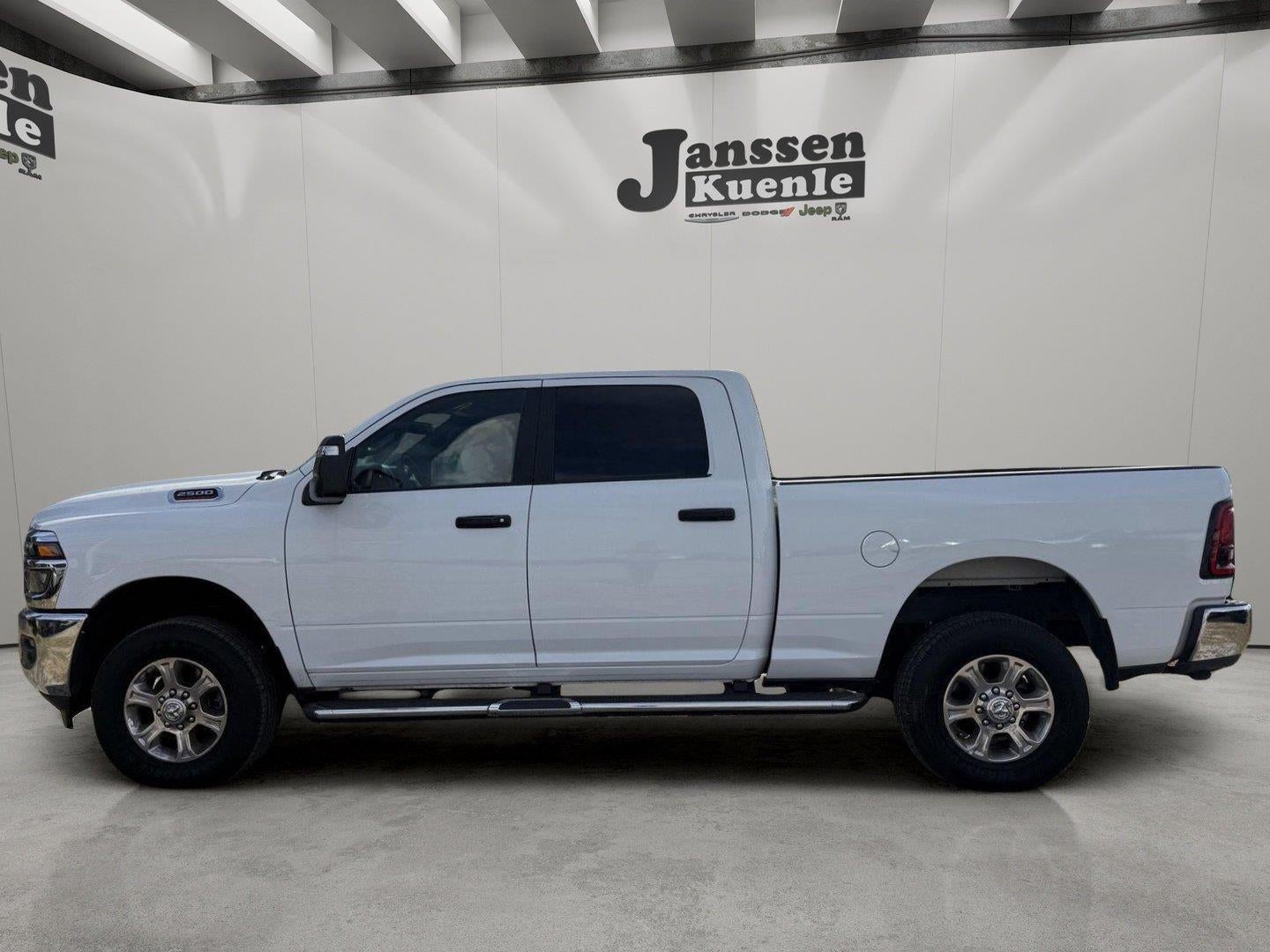 2026 RAM 2500 Big Horn Crew Cab 4x4 6'4' Box