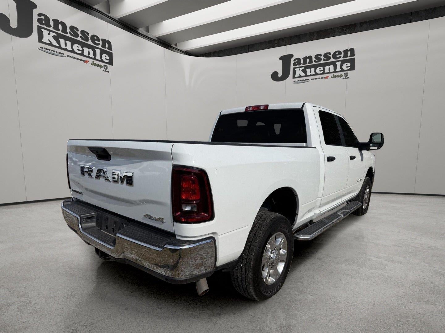 2026 RAM 2500 Big Horn Crew Cab 4x4 6'4' Box