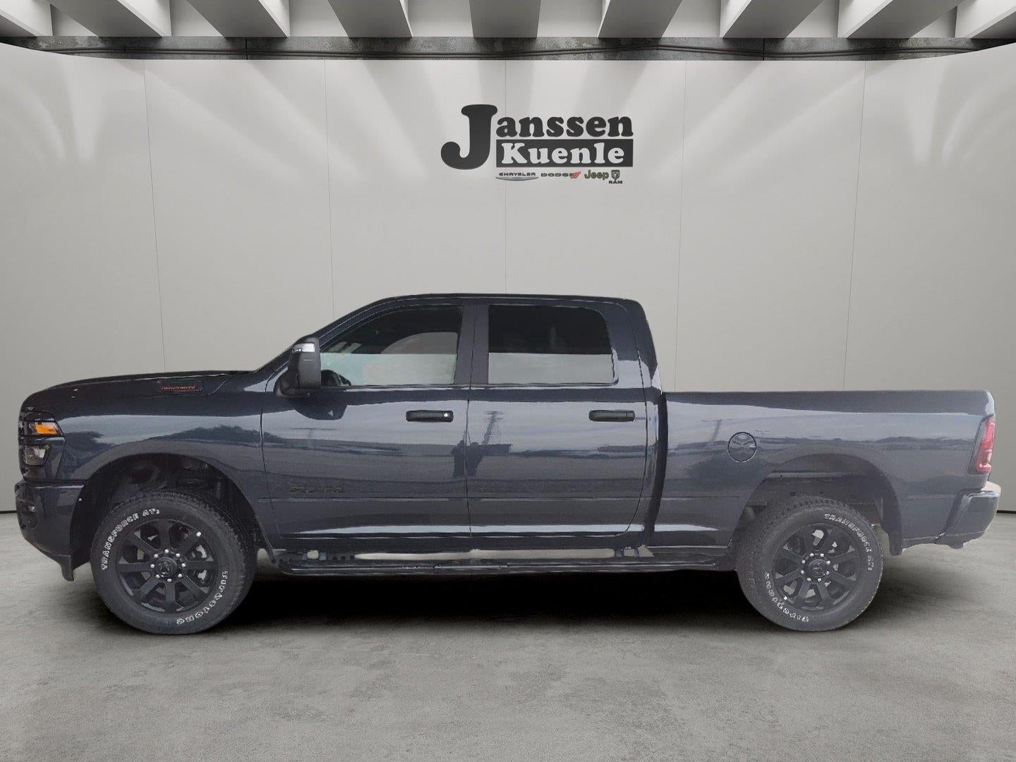 2025 RAM 2500 Big Horn Crew Cab 4x4 6'4' Box
