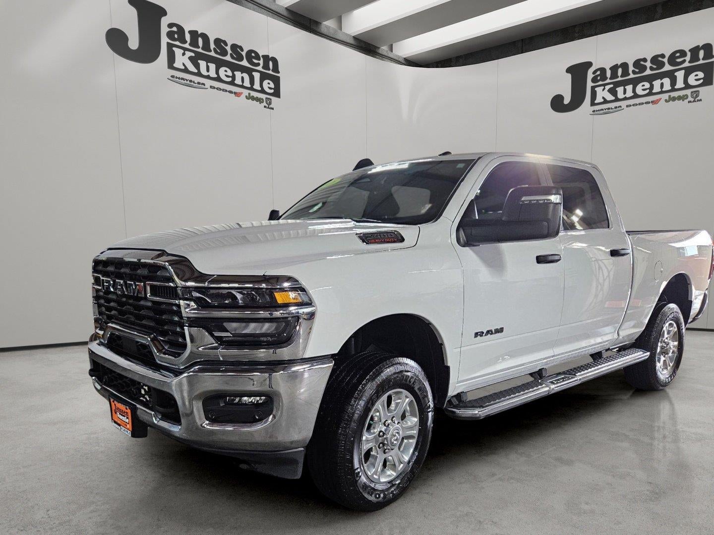 2026 RAM 2500 Big Horn Crew Cab 4x4 6'4' Box