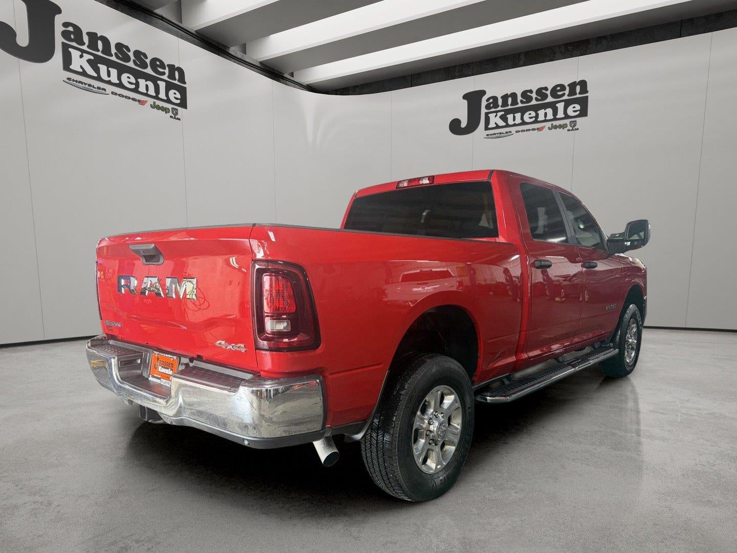 2026 RAM 2500 Big Horn Crew Cab 4x4 6'4' Box