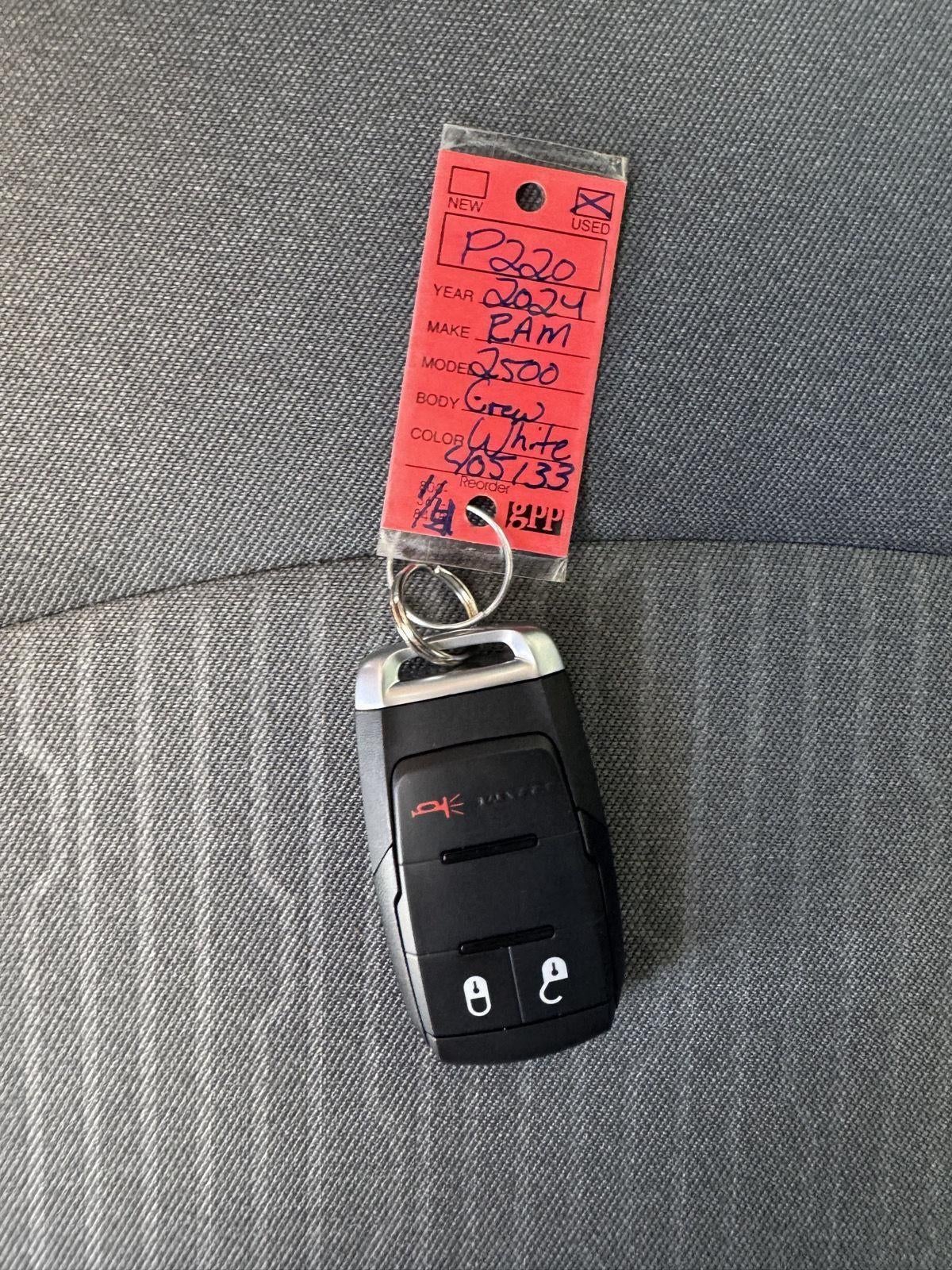 2024 RAM 2500 Big Horn Crew Cab 4x4 6'4' Box