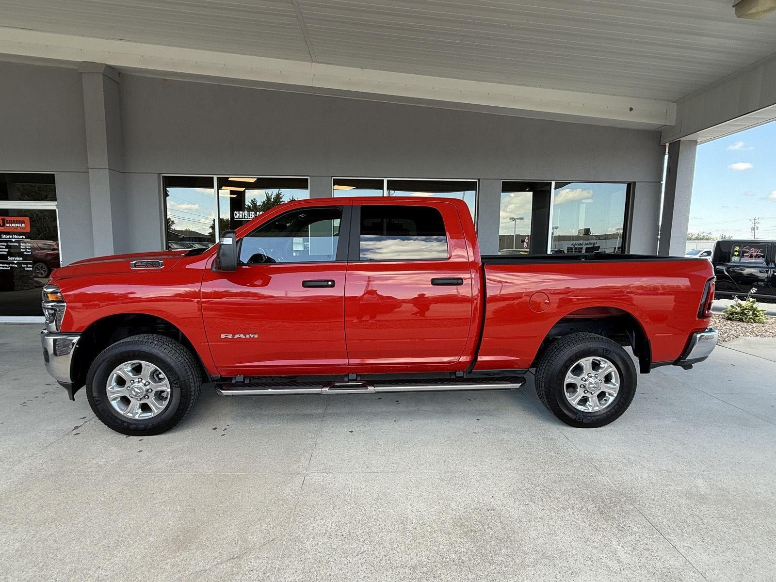 2026 RAM 2500 Big Horn Crew Cab 4x4 6'4' Box