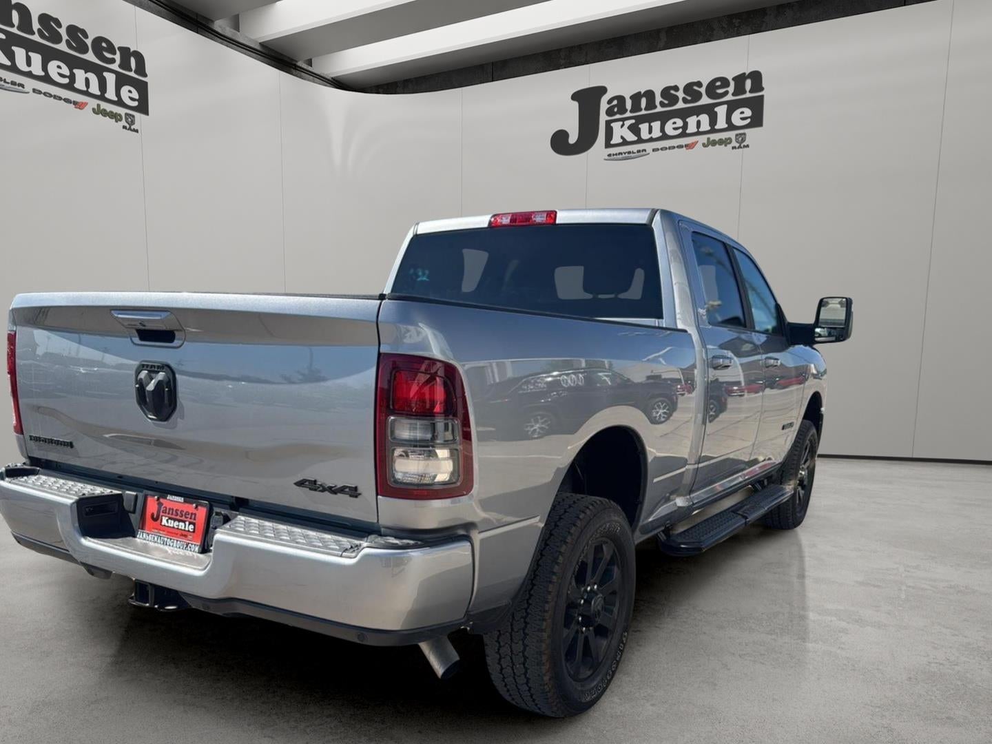 2024 RAM 2500 Big Horn Crew Cab 4x4 6'4' Box