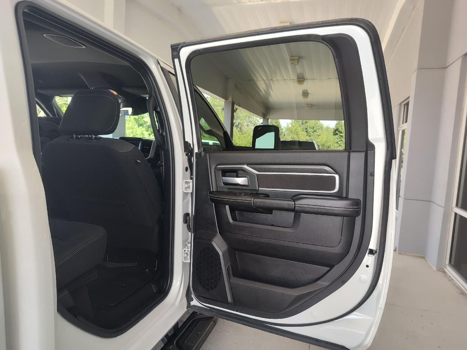2025 RAM 2500 Big Horn Crew Cab 4x4 6'4' Box