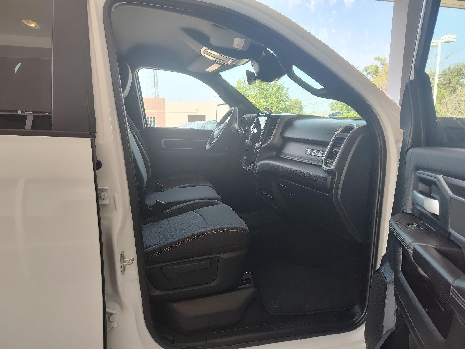 2025 RAM 2500 Big Horn Crew Cab 4x4 6'4' Box