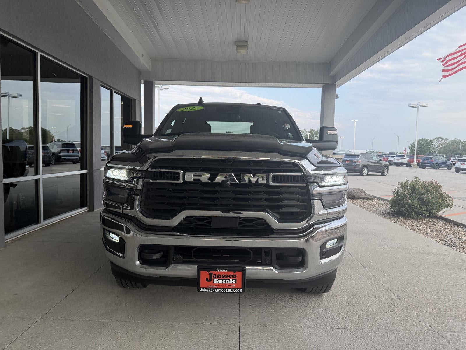 2025 RAM 2500 Big Horn Crew Cab 4x4 6'4' Box