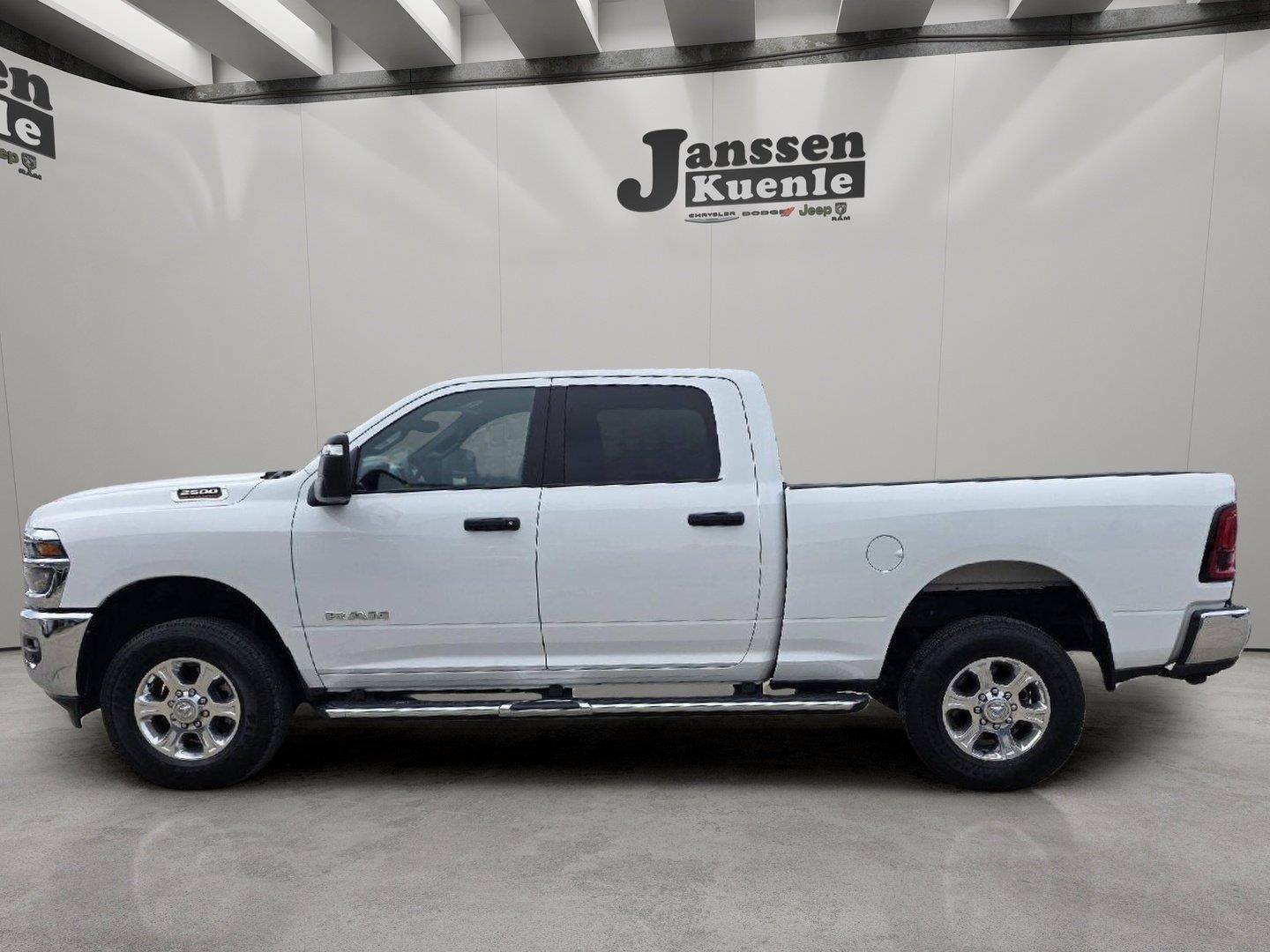 2026 RAM 2500 Big Horn Crew Cab 4x4 6'4' Box
