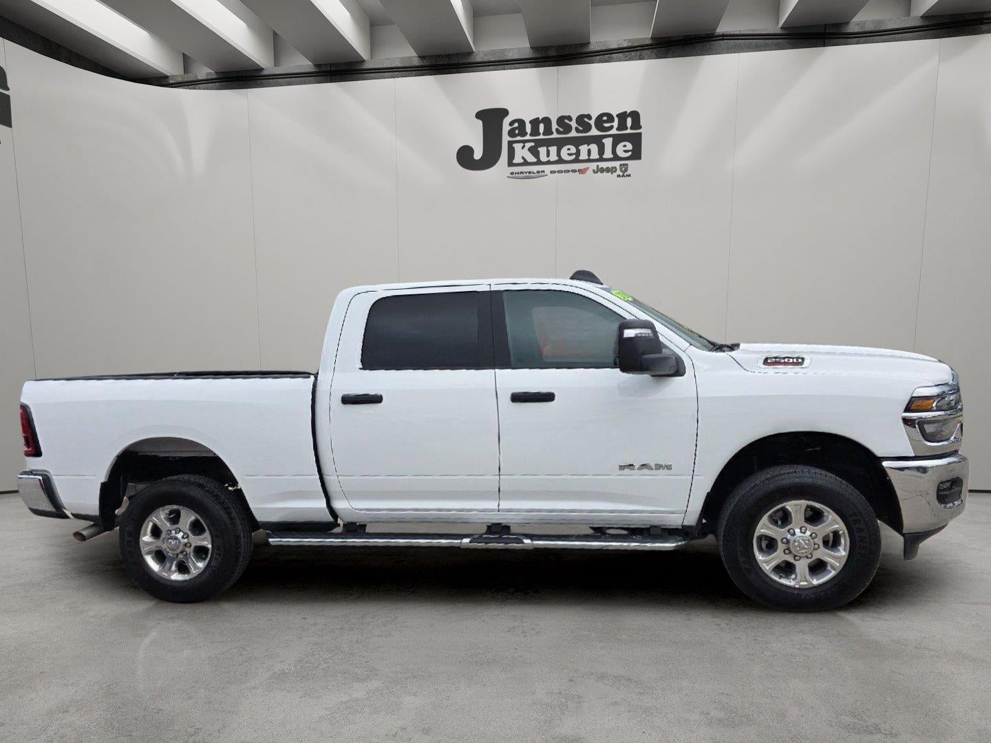 2026 RAM 2500 Big Horn Crew Cab 4x4 6'4' Box